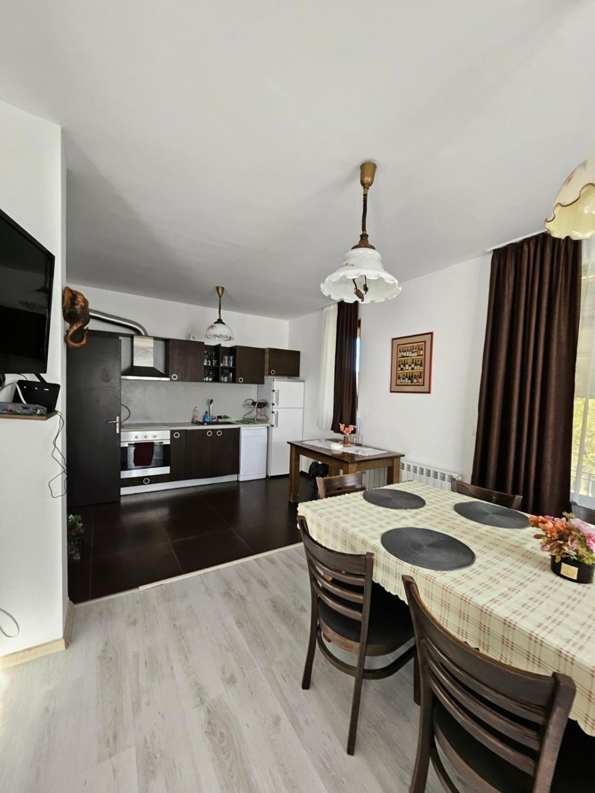 Бадевски Рай- Къща София Veliko Tărnovo Exterior foto